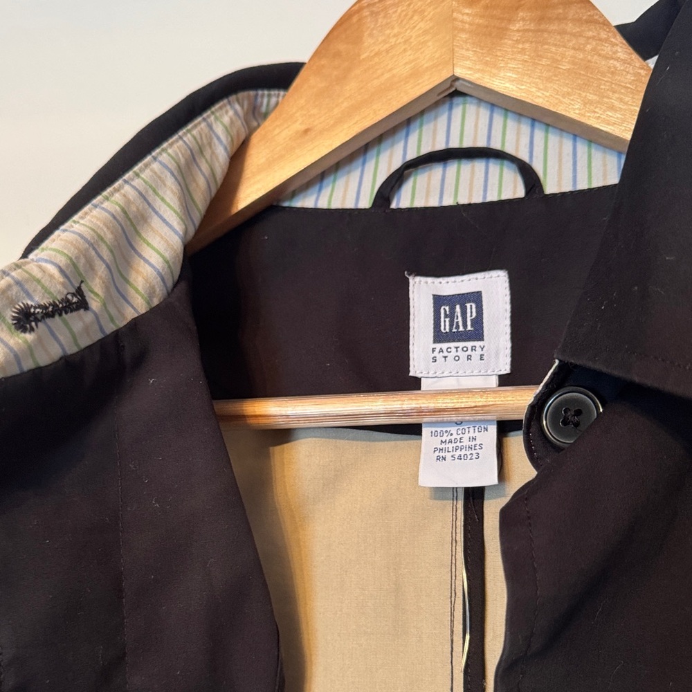 Gap Jacket - Picture 2 of 5